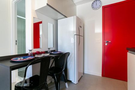 Studio para alugar com 33m², 1 quarto e 1 vaga Studio para alugar com 33m², 1 quarto e 1 vagaCozinha e Área de Serviço