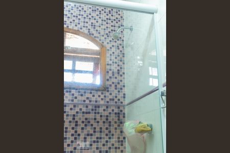 Casa à venda com 200m², 5 quartos e 7 vagasBanheiro 1 Chuveiro