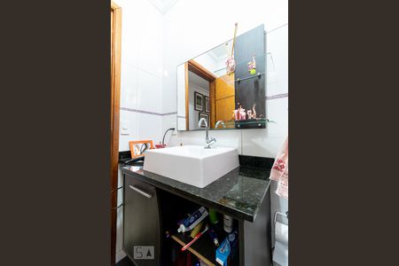 Lavabo de casa à venda com 5 quartos, 200m² em Socorro, São Paulo