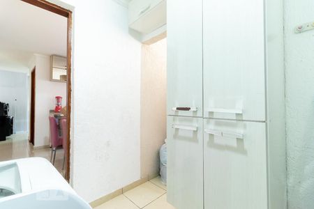 Casa à venda com 200m², 5 quartos e 7 vagasLavanderia