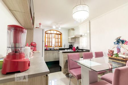 Casa à venda com 200m², 5 quartos e 7 vagasCozinha