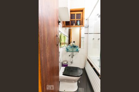 Casa à venda com 200m², 5 quartos e 7 vagasBanheiro da Suíte