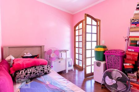 Casa à venda com 200m², 5 quartos e 7 vagasQuarto 1