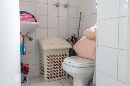 Apartamento para alugar com 107m², 4 quartos e 2 vagasBanheiro de Serviço