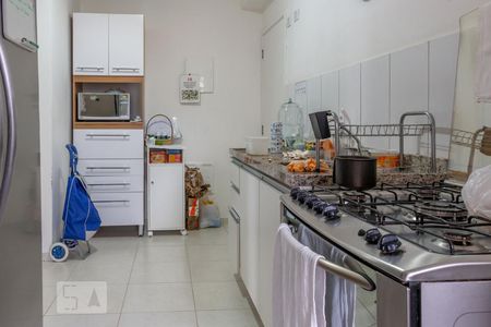 Apartamento para alugar com 107m², 4 quartos e 2 vagasCozinha