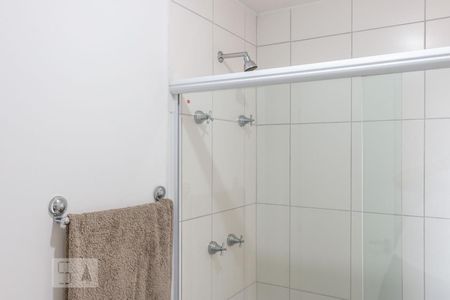 Apartamento para alugar com 107m², 4 quartos e 2 vagasChuveiro do Banheiro Social