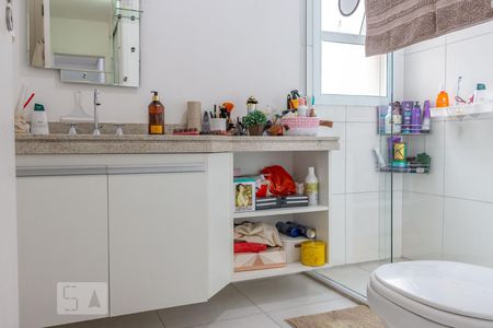 Apartamento para alugar com 107m², 4 quartos e 2 vagasBanheiro da Suíte