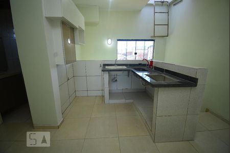 Apartamento para alugar com 40m², 2 quartos e sem vagaCozinha e Área de Serviço