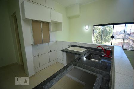 Apartamento para alugar com 40m², 2 quartos e sem vagaCozinha e Área de Serviço