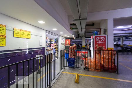 Apartamento para alugar com 95m², 2 quartos e 2 vagasMinimercado