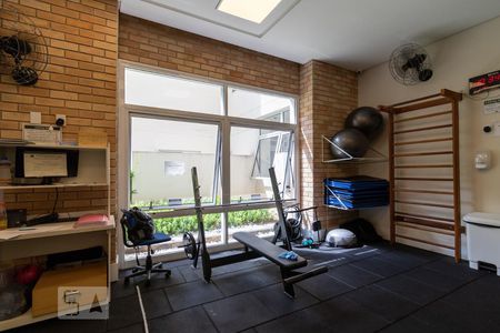 Apartamento para alugar com 95m², 2 quartos e 2 vagasÁrea comum - Academia