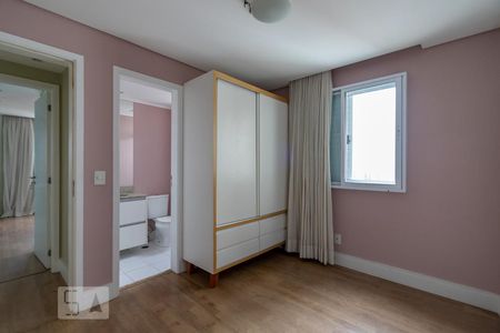 Apartamento para alugar com 95m², 2 quartos e 2 vagasSuíte 1