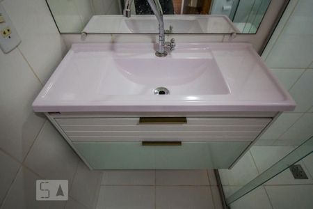 Apartamento à venda com 63m², 1 quarto e sem vagaBanheiro da Suíte