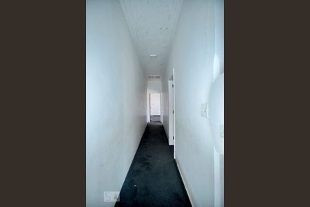 Casa à venda com 120m², 3 quartos e 2 vagasCorredor