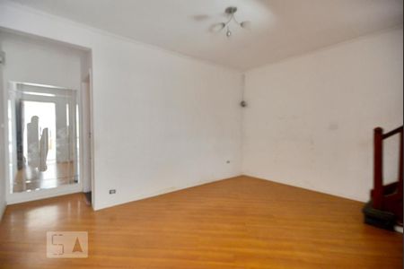 Casa à venda com 120m², 3 quartos e 2 vagasSala