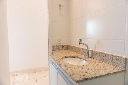 Apartamento para alugar com 69m², 3 quartos e 2 vagas Apartamento para alugar com 69m², 3 quartos e 2 vagasPia do banheiro