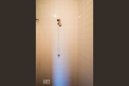 Casa à venda com 440m², 4 quartos e 4 vagasBanheiro de Serviço