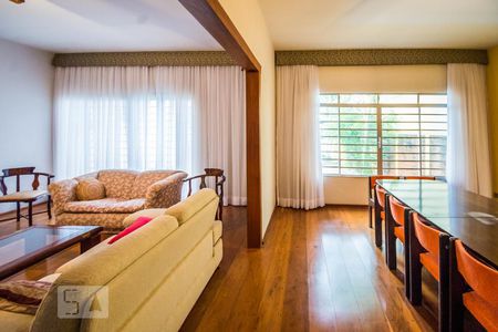 Sala de casa para alugar com 4 quartos, 440m² em Jardim Guanabara, Campinas