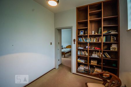 Casa à venda com 440m², 4 quartos e 4 vagasSala de Estar