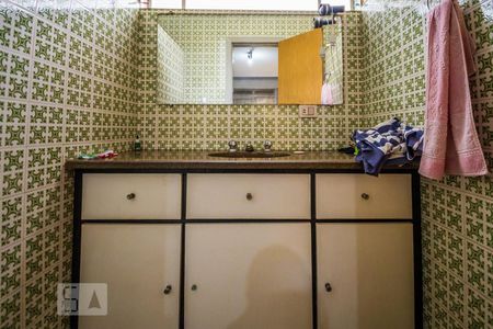 Casa à venda com 440m², 4 quartos e 4 vagasBanheiro da Suíte 3