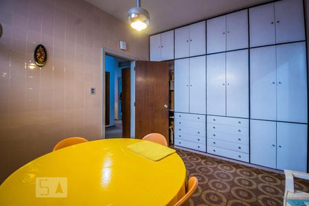 Casa à venda com 440m², 4 quartos e 4 vagasCopa