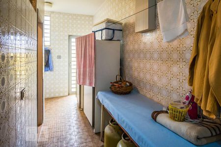 Casa à venda com 440m², 4 quartos e 4 vagasÁrea de Serviço