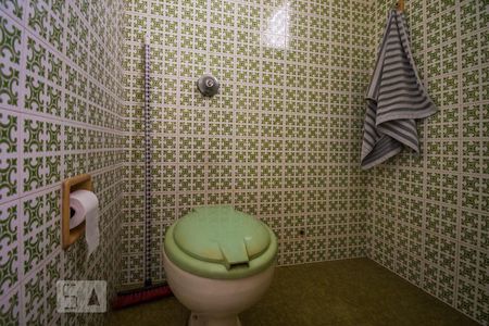 Casa à venda com 440m², 4 quartos e 4 vagasBanheiro da Suíte 3