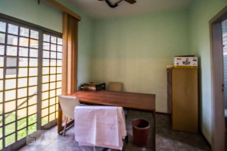 Casa à venda com 440m², 4 quartos e 4 vagasEscritório