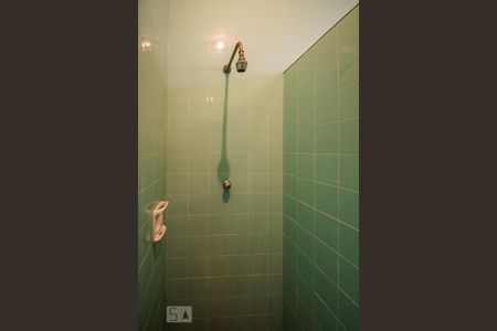 Casa à venda com 440m², 4 quartos e 4 vagasSaúna