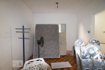 Casa para alugar com 230m², 4 quartos e 4 vagasQuarto