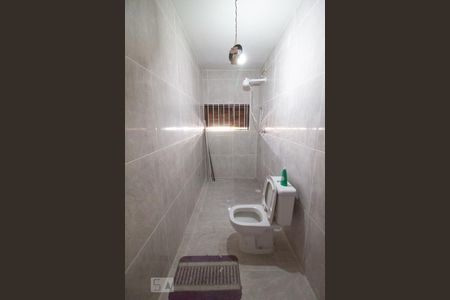 Casa para alugar com 230m², 4 quartos e 4 vagasBanheiro