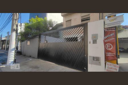 Casa para alugar com 230m², 4 quartos e 4 vagasFachada