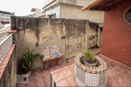 Casa à venda com 300m², 5 quartos e 2 vagasVaranda