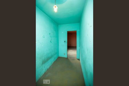 Casa à venda com 300m², 5 quartos e 2 vagasQuarto 