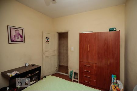 Casa à venda com 300m², 5 quartos e 2 vagasQuarto 2