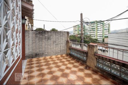 Varanda de casa à venda com 5 quartos, 300m² em Pilares, Rio de Janeiro