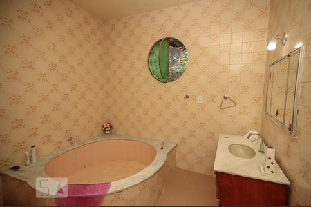 Casa à venda com 300m², 5 quartos e 2 vagasBanheiro Suíte