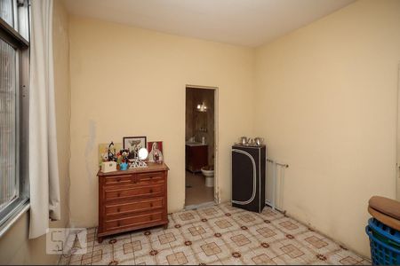 Casa à venda com 300m², 5 quartos e 2 vagasSuíte