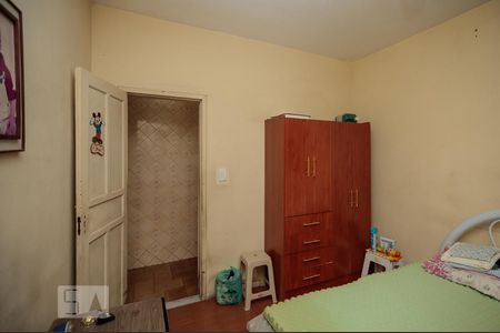 Casa à venda com 300m², 5 quartos e 2 vagasQuarto 2