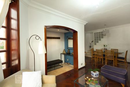 Sala de casa à venda com 4 quartos, 144m² em Vila Olímpia, São Paulo