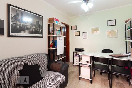 Casa à venda com 144m², 4 quartos e 2 vagas Casa à venda com 144m², 4 quartos e 2 vagasEscritório