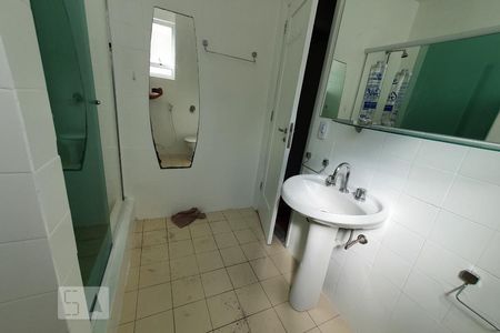 Apartamento à venda com 80m², 3 quartos e sem vaga Apartamento à venda com 80m², 3 quartos e sem vagaBanheiro
