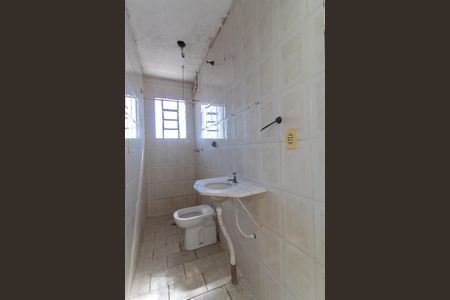 Casa à venda com 200m², 3 quartos e 1 vagaBanheiro da Suíte 2