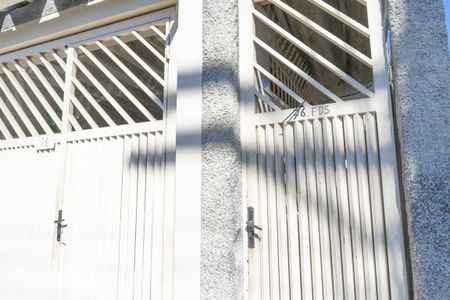 Casa para alugar com 69m², 1 quarto e sem vagaFachada