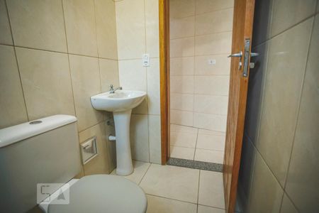 Banheiro de casa para alugar com 1 quarto, 53m² em Vila Campestre, São Paulo