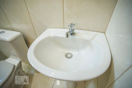 Banheiro - Torneira de casa para alugar com 1 quarto, 53m² em Vila Campestre, São Paulo