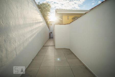 Casa para alugar com 53m², 1 quarto e sem vaga Casa para alugar com 53m², 1 quarto e sem vagaCorredor de entrada