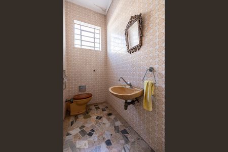 Casa para alugar com 320m², 3 quartos e 2 vagasLavabo