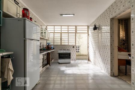 Casa para alugar com 320m², 3 quartos e 2 vagasCozinha