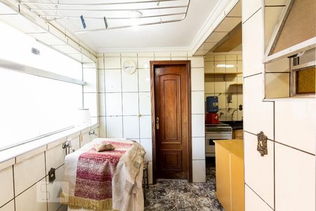 Apartamento à venda com 68m², 2 quartos e sem vagaArea de serviço